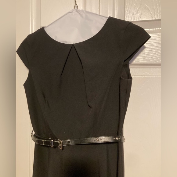 Little black dress, skater style - Picture 2 of 10